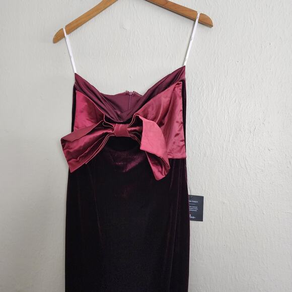 NEW Lulus Dramatic Stunner Burgundy Velvet Bow Strapless Maxi Dress - Picture 6 of 13